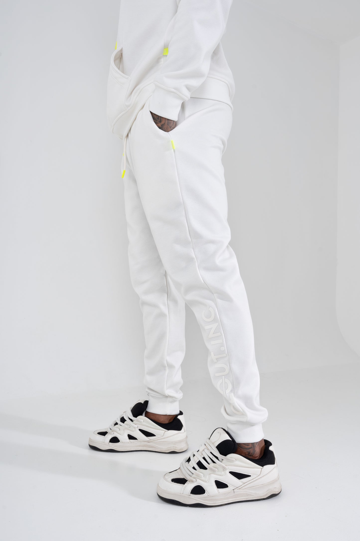White Want It Get It — Jogger