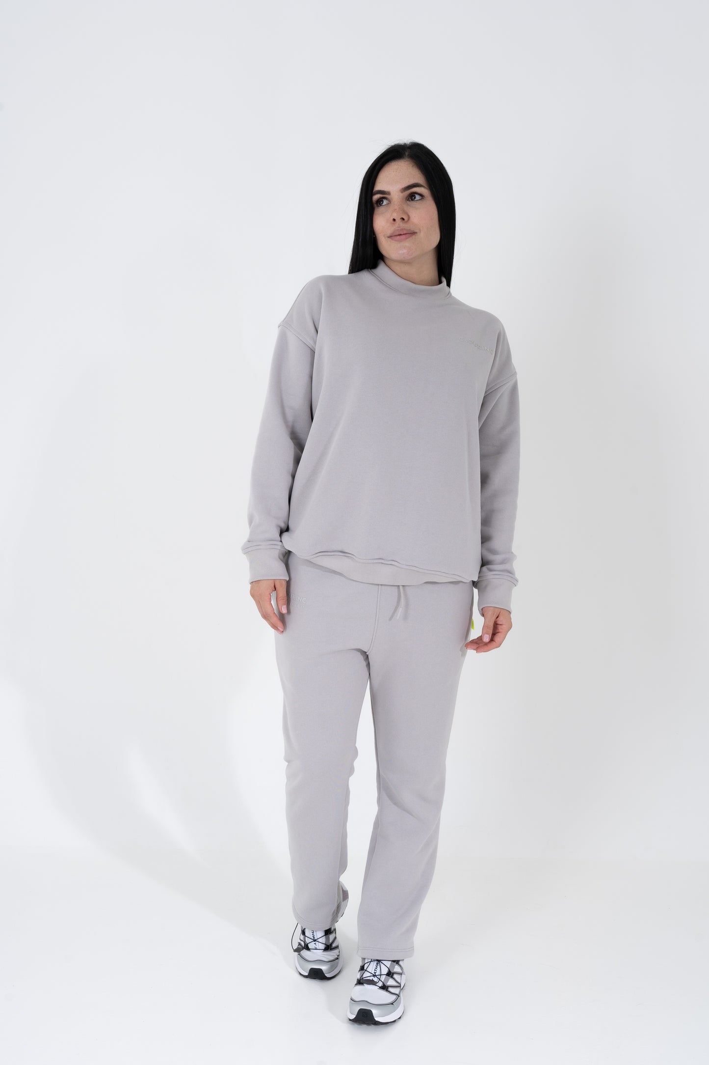 Basic  Clout sweatpants