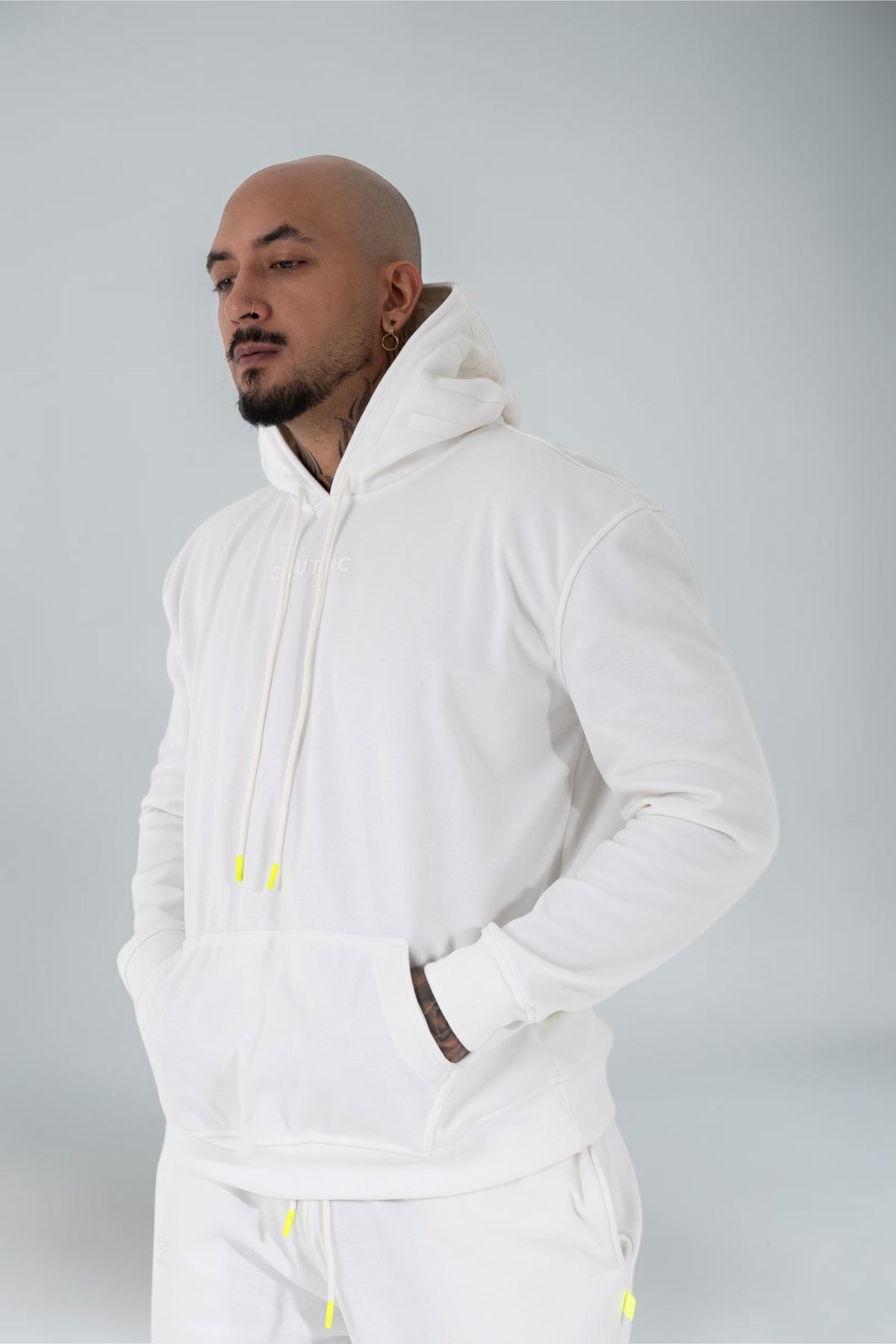 White Want It Get It — Buzo