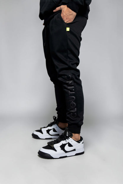 Jogger Black on Black negro streetwear CLOUT.INC