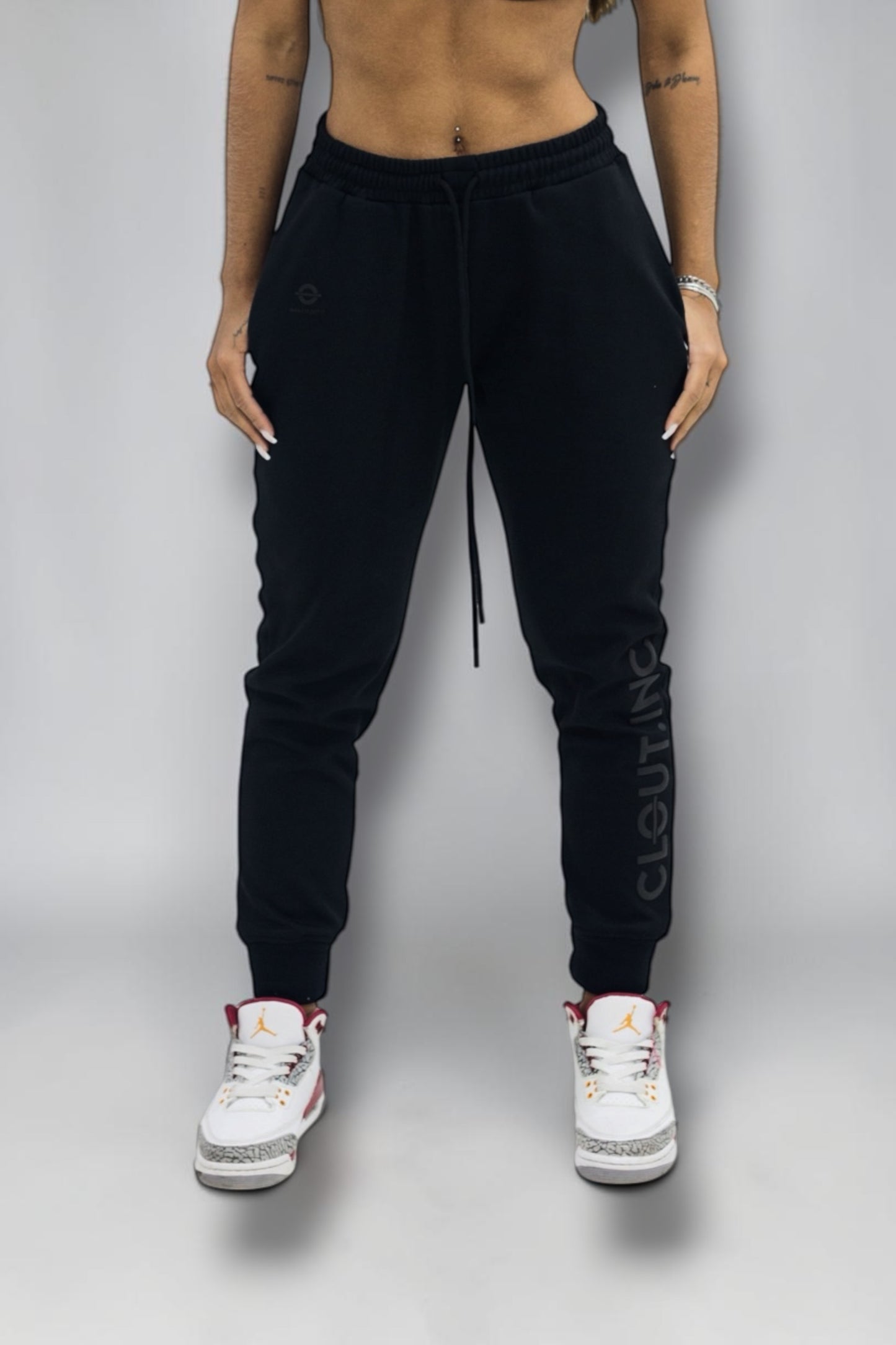 JOGGER BLACK ON BLACK