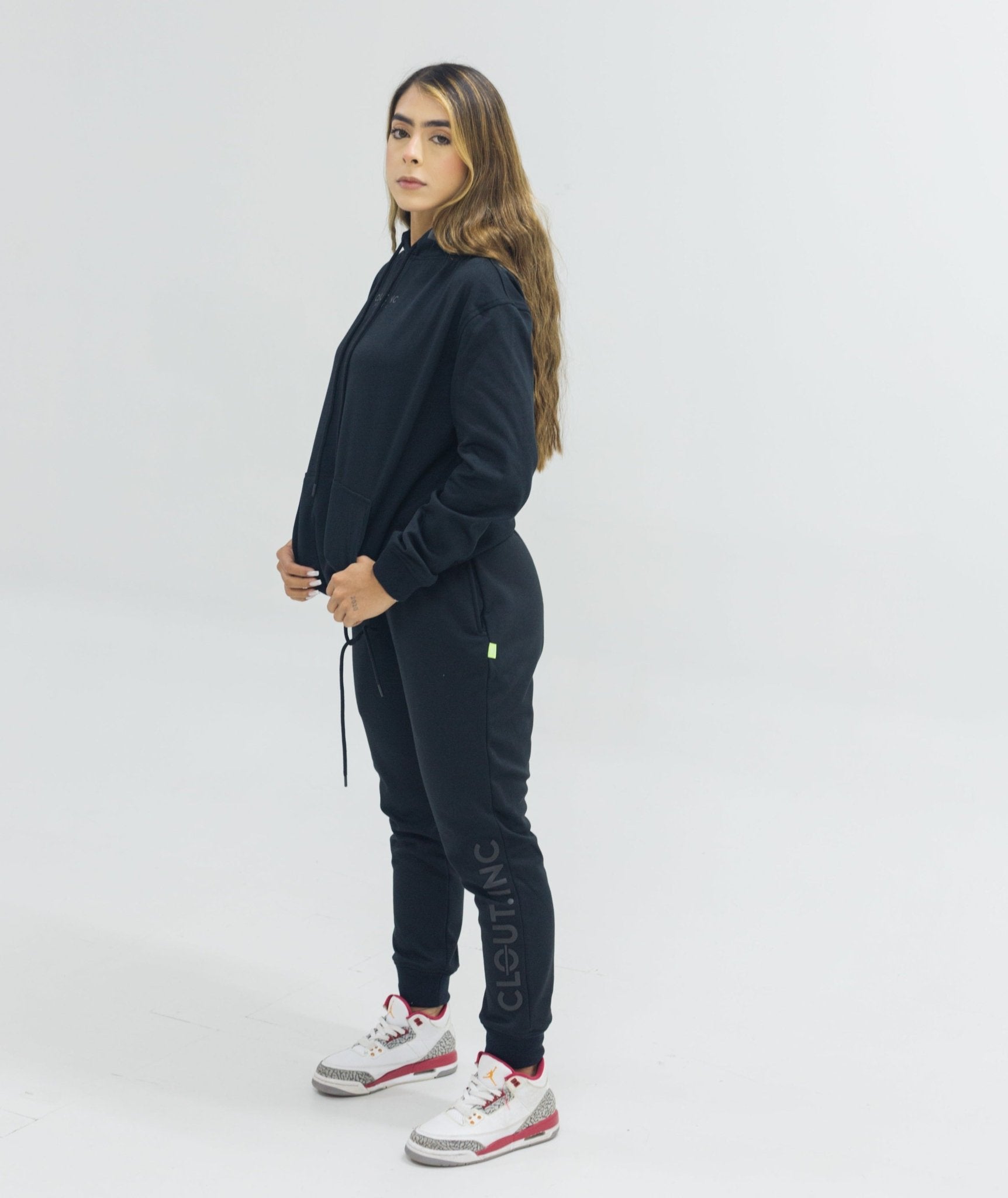 BLACK ON BLACK - Clout.Inc