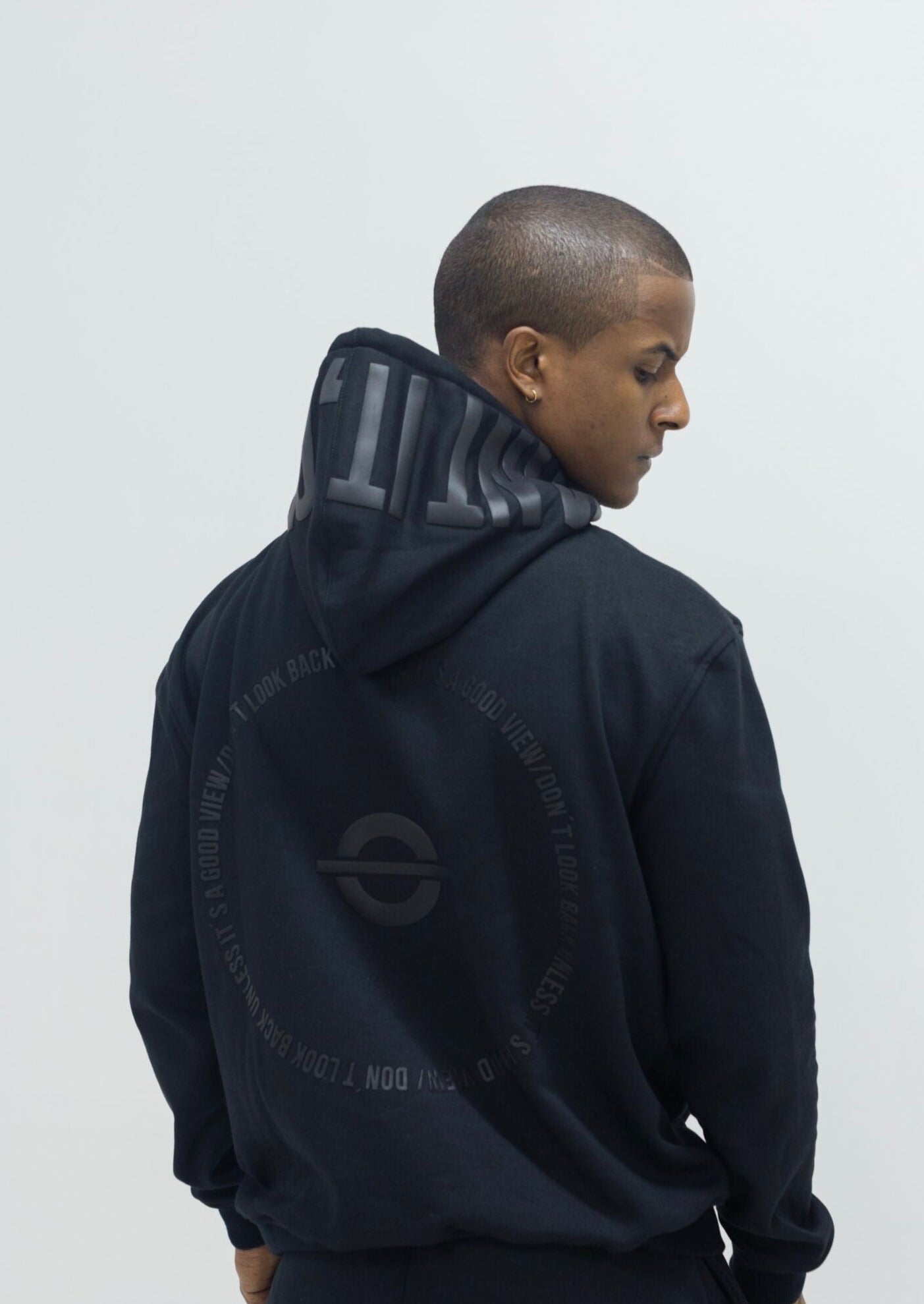 BLACK ON BLACK HOODIE - Clout.Inc