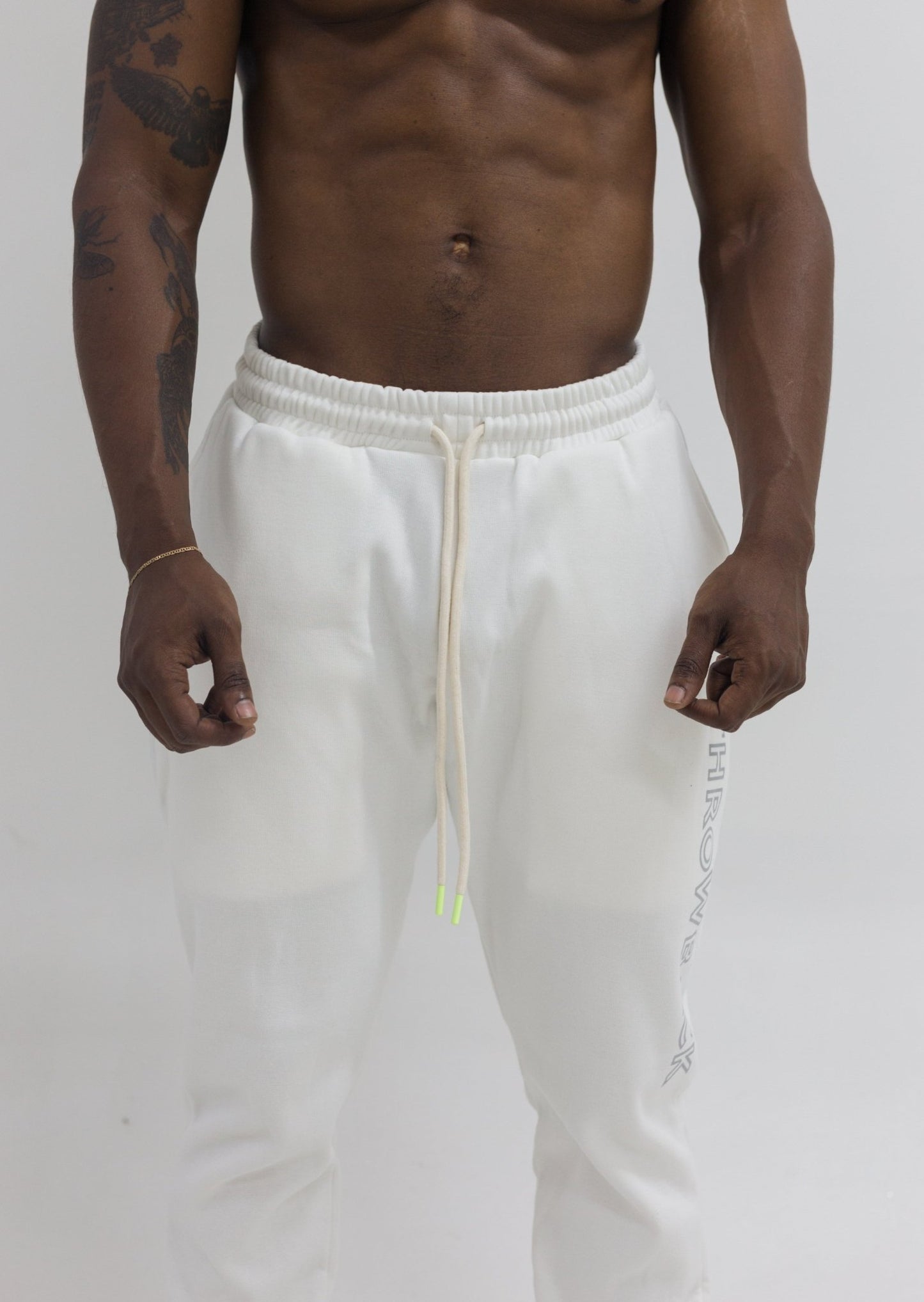 JOGGER THROWBACK REFLECTIVE - Clout.Inc