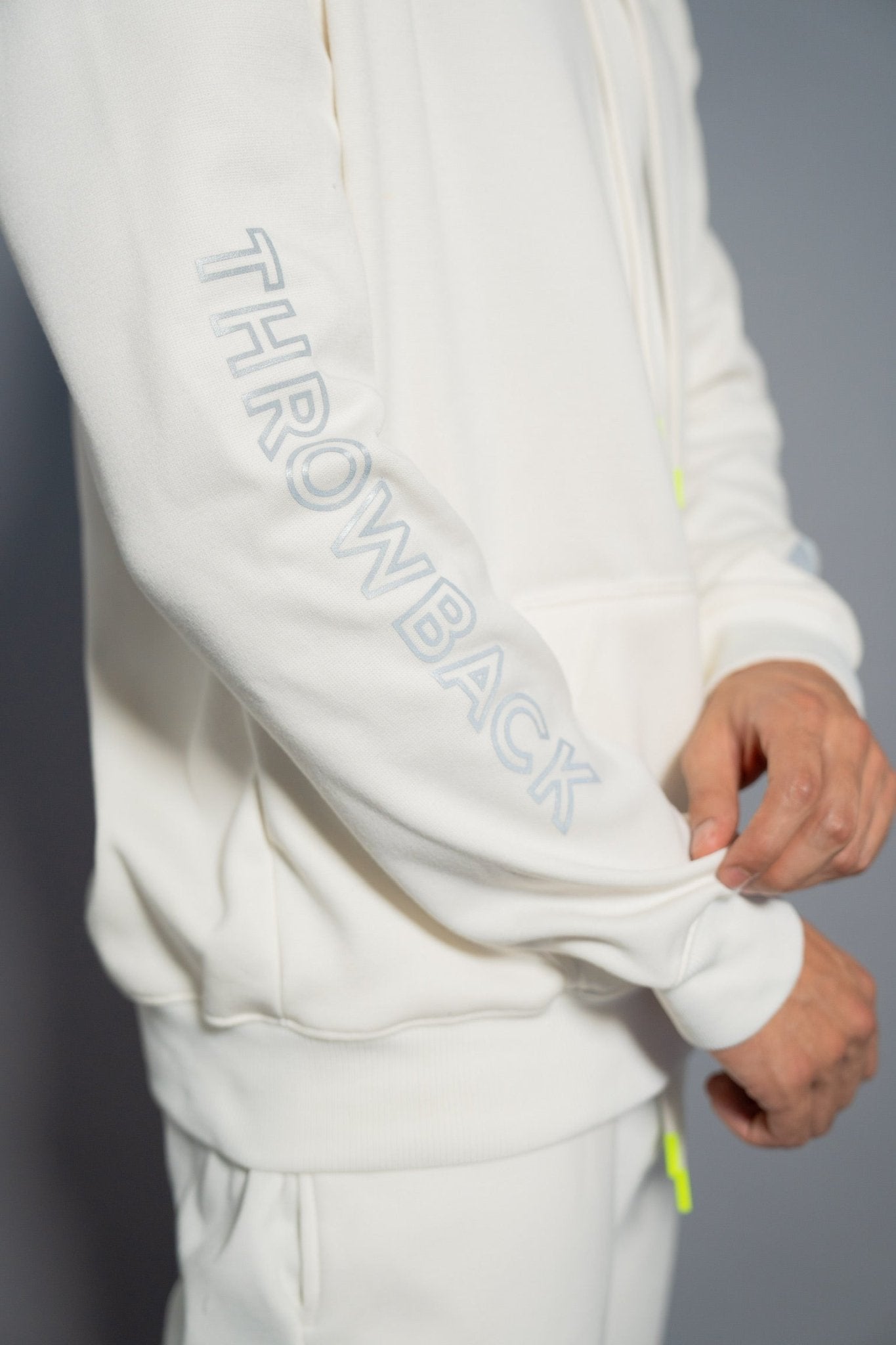 THROWBACK REFLECTIVE HOODIE - Clout.Inc